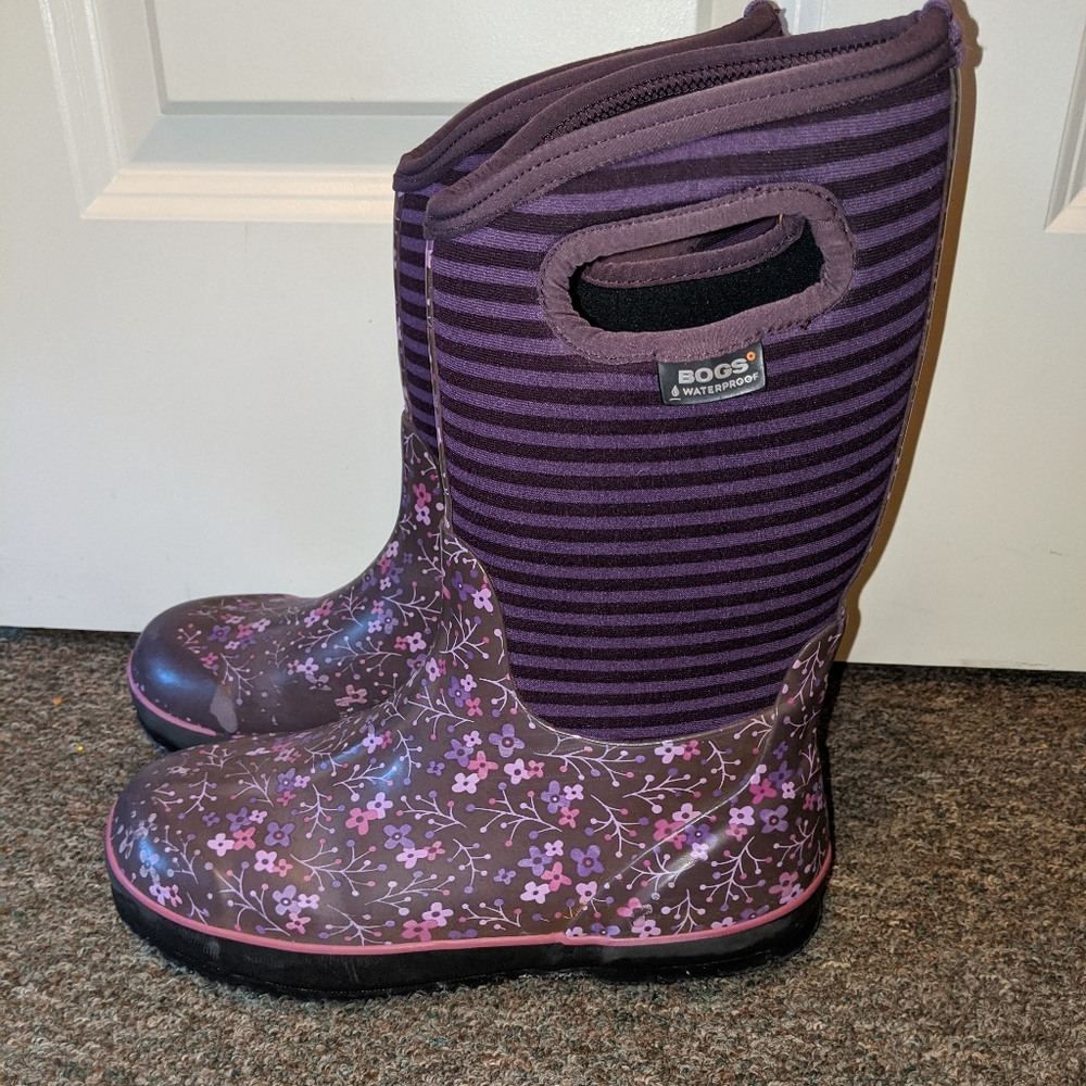 Bogs boots. ALL OFFERS ARE WELCOME!!